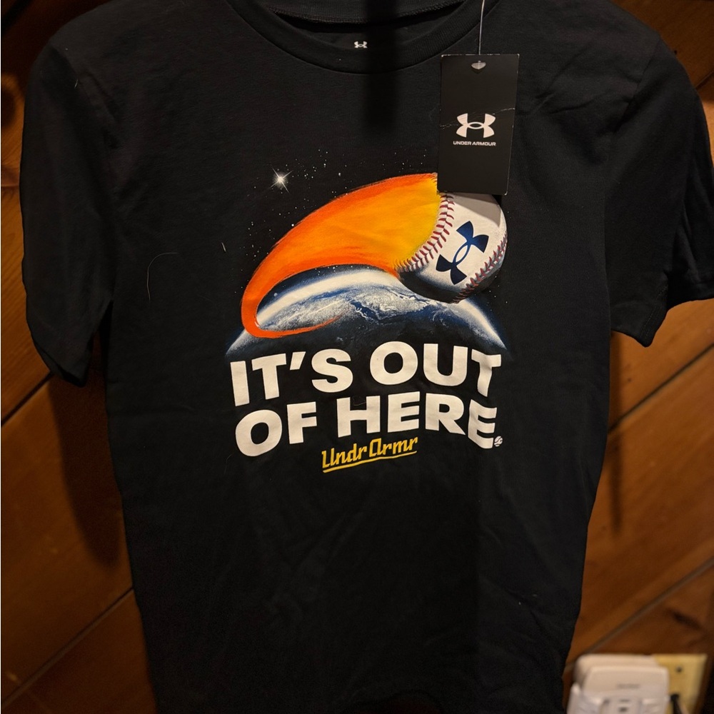 Under Armour Black Loose Fit Shirt